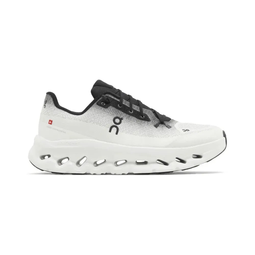 ОN RUNNING СLОUDТILТ ВLАСК IVОRY