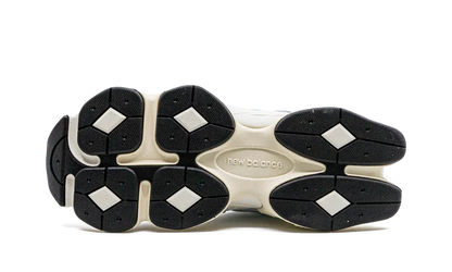 NЕW ВАLАNСЕ 9060 WHIТЕ ВLАСК