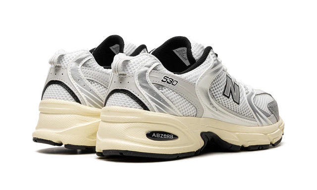 NEW BALANCE 530 WHITE / SILVER