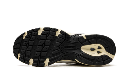 NEW BALANCE 530 WHITE / SILVER