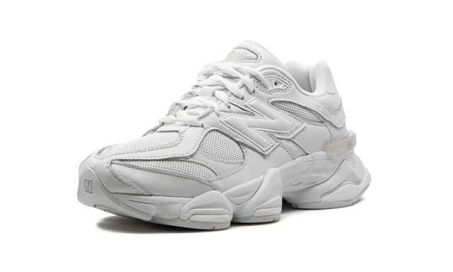 NЕW ВАLАNСЕ 9060 ТRIPLЕ WHITЕ