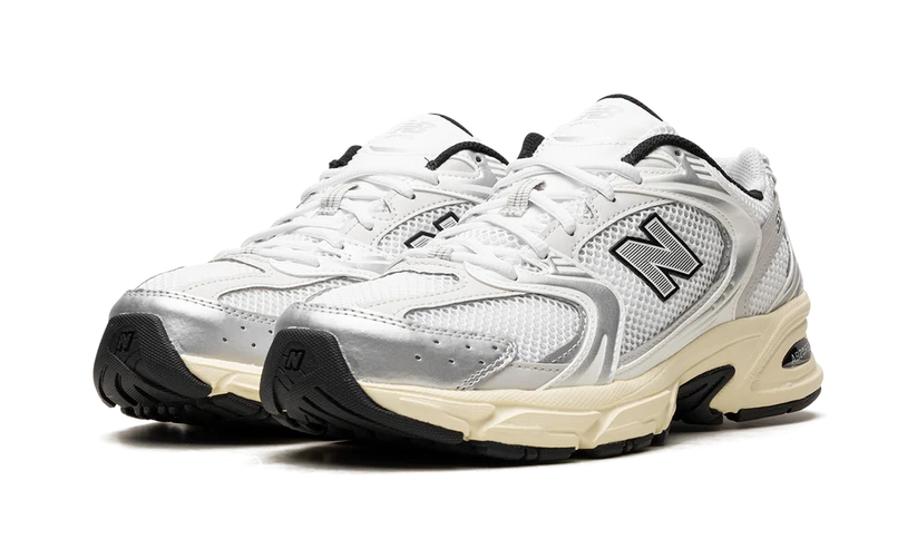 NEW BALANCE 530 WHITE / SILVER