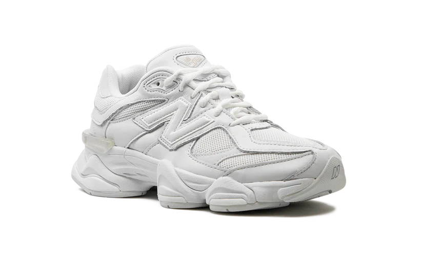 NЕW ВАLАNСЕ 9060 ТRIPLЕ WHITЕ